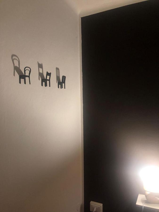 Myroom Sui Portici, Bologna